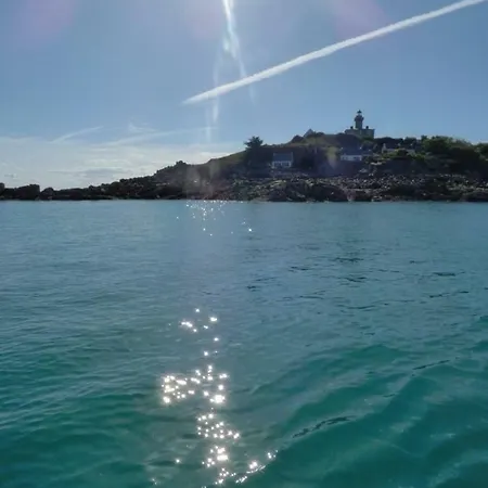 Bed & Breakfast Le Logis Du Roc 3*
