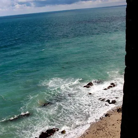 Le Logis Du Roc Granville