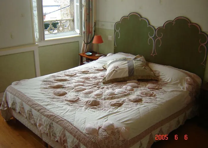 Le Logis Du Roc Nocleg ze śniadaniem 3*